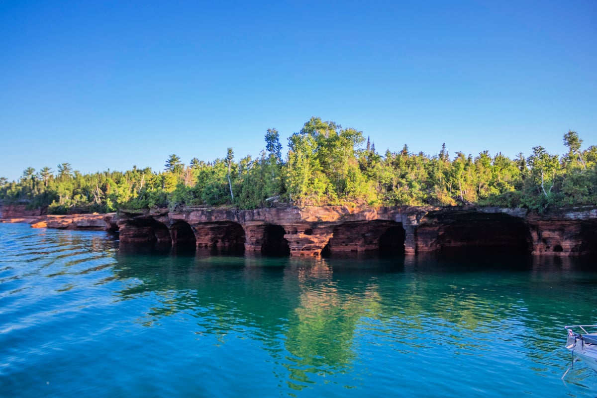 Forget The Caribbean! Why 2024 Is The Best Time To Visit Wisconsin’s 21 Gorgeous Islands